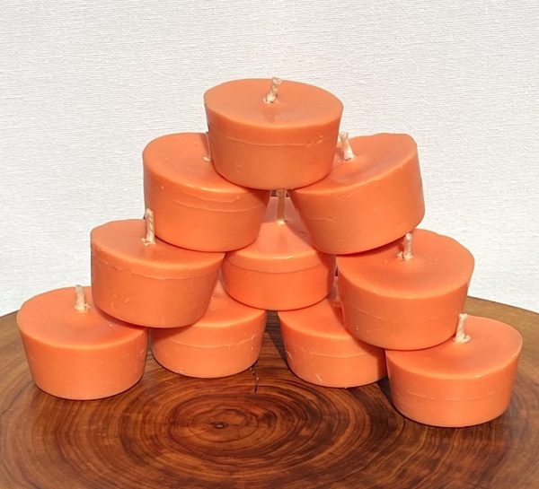 Ten Sweet Orange, Ginger, Cinnamon & Vanilla pure soy Votives burn brightly for a total of 120 hours with a warm, spicy aroma.