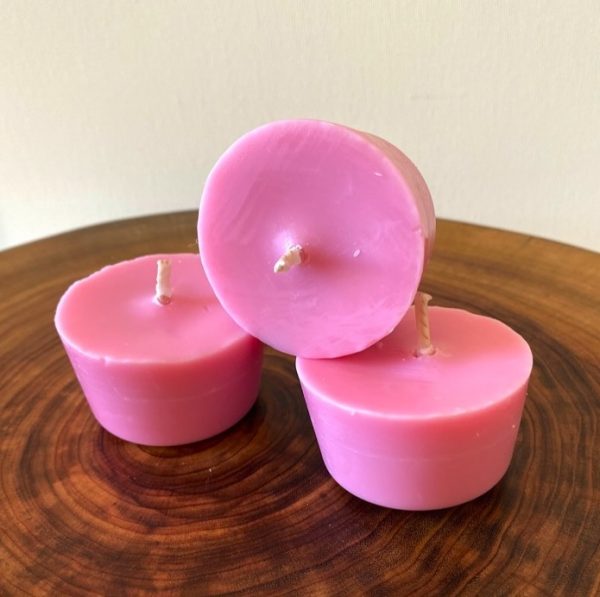 Three Rose & Geranium pure soy Votives burn brightly for a total of 24 hours with an exquisitely divine perfume.