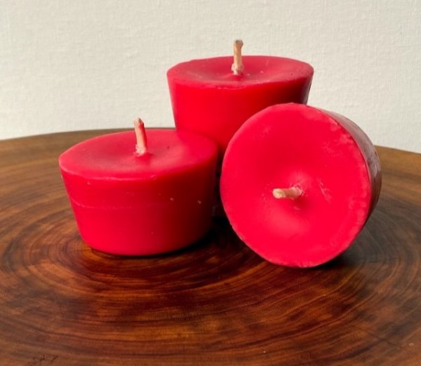 Three Dragon's Blood pure soy Votives burn brightly for a total of 24 hours with a luxurious, intoxicating fragrance.