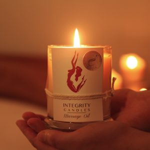 Allow your candle to burn for twenty minutes to bring the oil to body temperature.