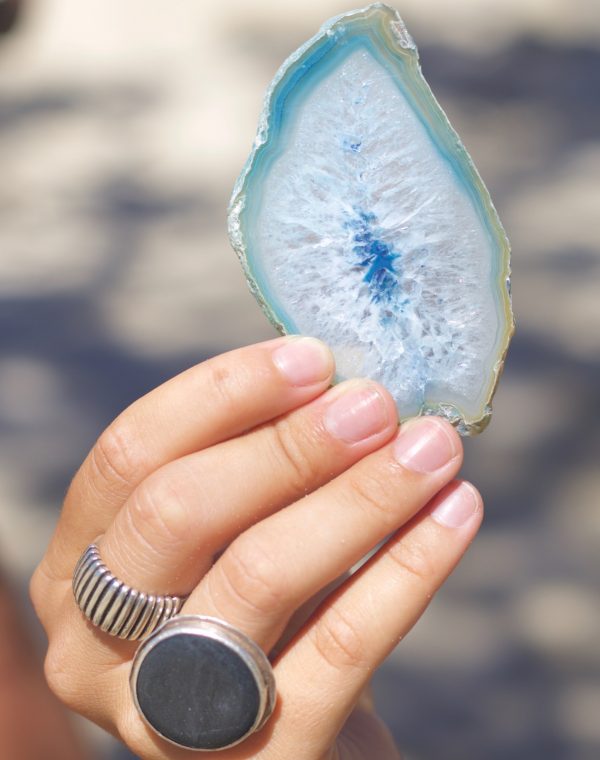 An Agate Crystal slice is embedded into one face of the Pyramid.