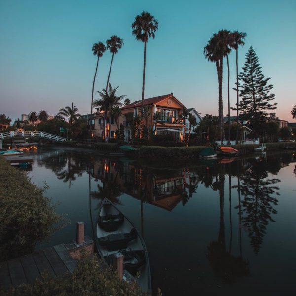 Seaside living. Photo by Roberto Nickson on Unsplash